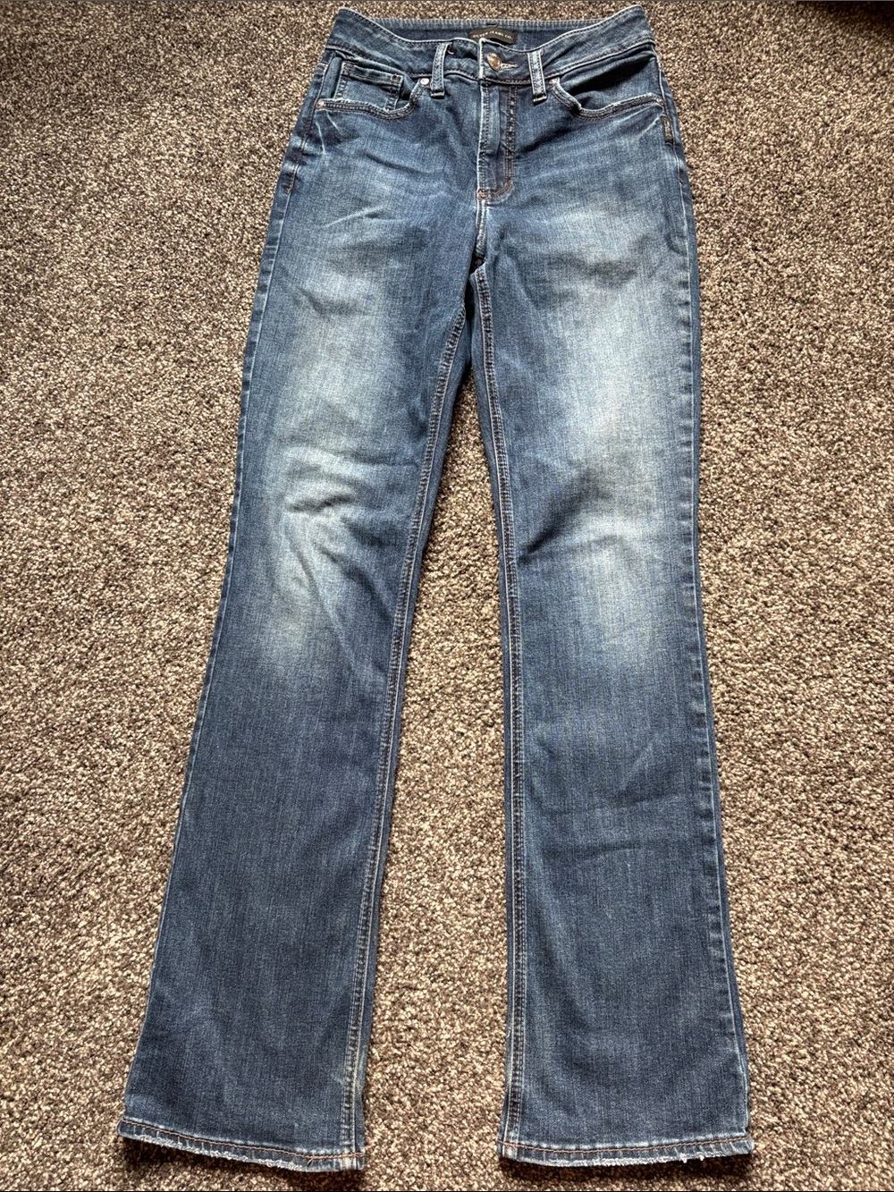 Slim-Bootcut Leg Jeans